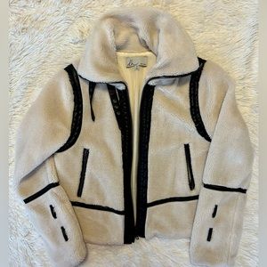 DH New York teddy jacket